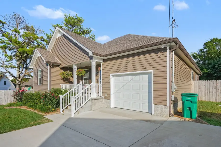 483 Shannon Ct, Lewisburg, TN 37091 - #2