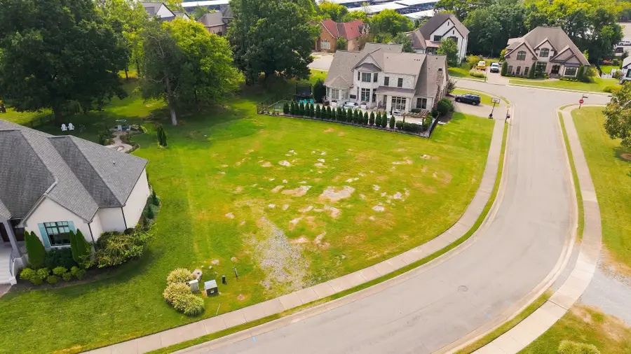 202 Camille Victoria Ct, Mount Juliet, TN 37122 - #3