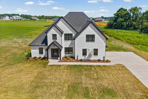 4905 Royal View Way, Clarksville, TN 37040