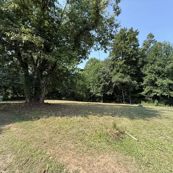 0 N College St, Red Boiling Springs, TN 37150