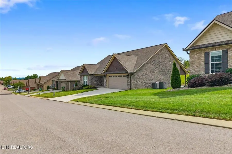 3866 Doral Drive, Maryville, TN 37801 - #3