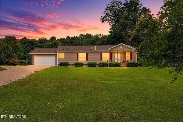 687 E Farrell St, Niota, TN 37826