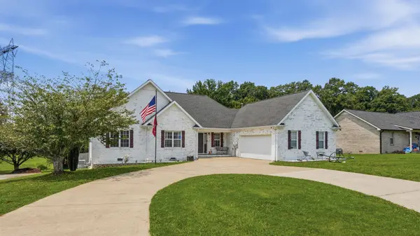 161 Cumberland Oaks Dr, Tullahoma, TN 37388