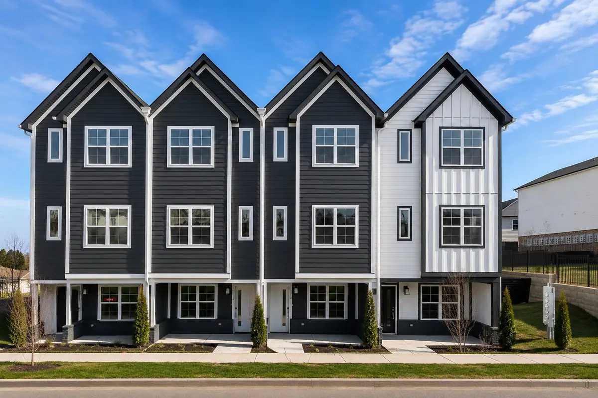 700 N Dupont Ave #201, Madison, TN 37115 - #1