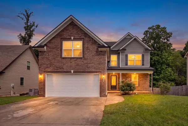 143 Sycamore Hill Dr, Clarksville, TN 37042