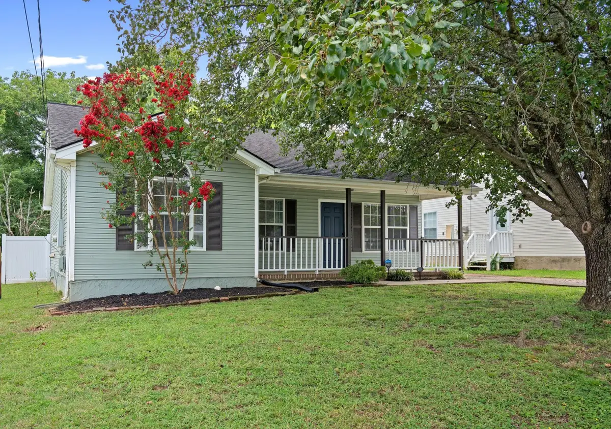 305 Cedar Park Cir, La Vergne, TN 37086 - #1