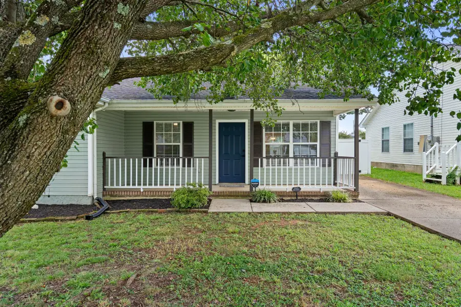 305 Cedar Park Cir, La Vergne, TN 37086 - #2