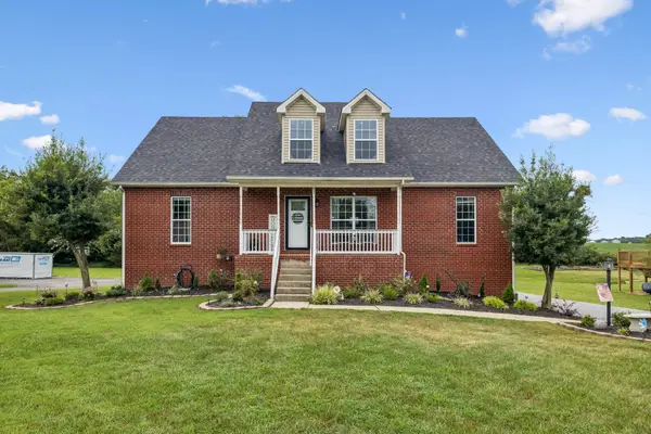 911 College St, Portland, TN 37148