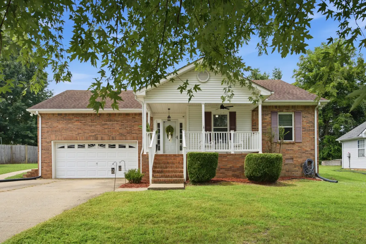 209 Beechbrook Ct, White House, TN 37188 - #1