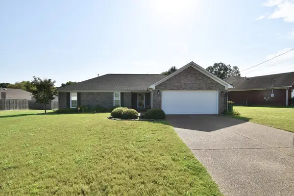114 Roxbury Dr, Jackson, TN 38305