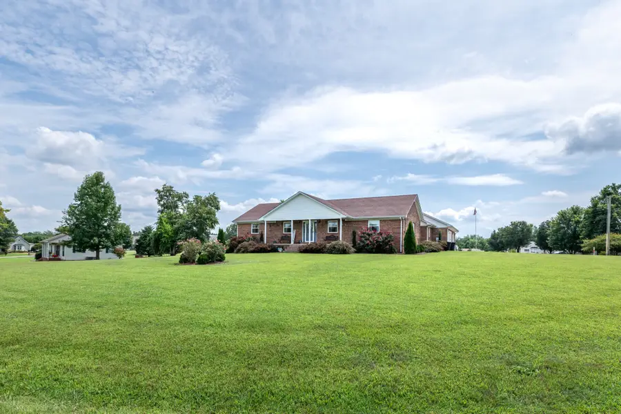 105 Monument Cir, Summertown, TN 38483 - #2