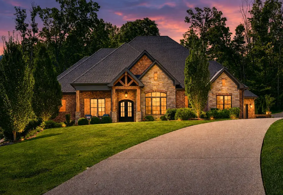 6628 Hastings Ln, Franklin, TN 37069 - #2
