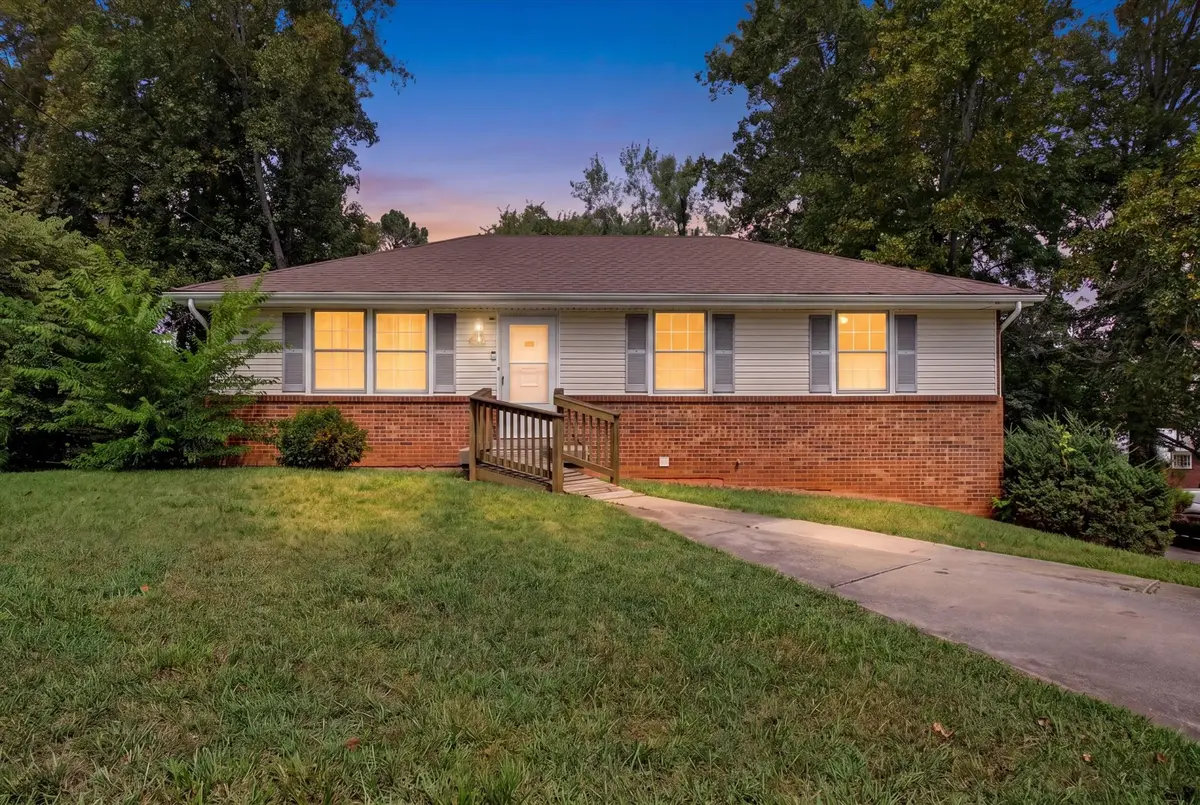 621 Linda Ln, Clarksville, TN 37042 - #1
