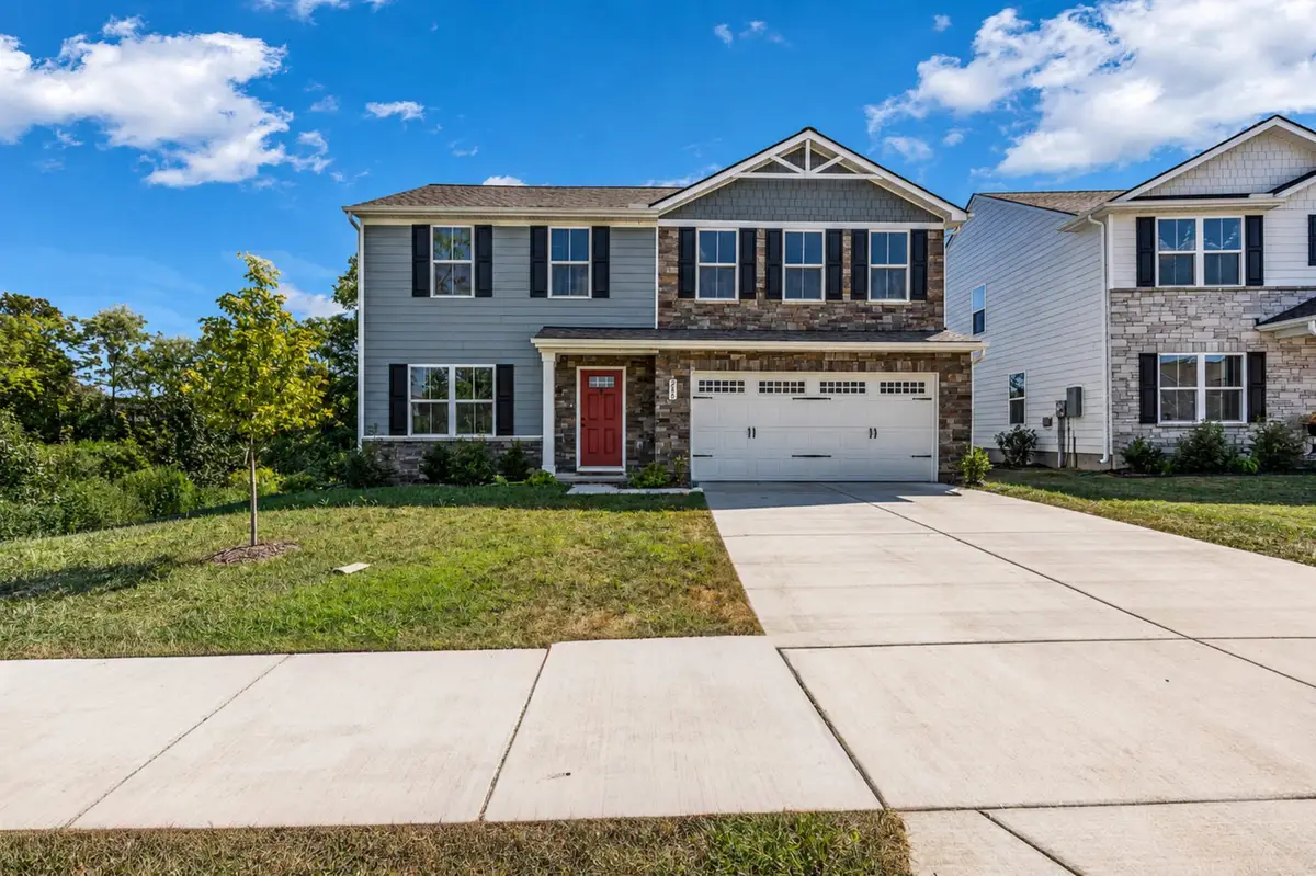 216 Laurel St, Gallatin, TN 37066 - #1