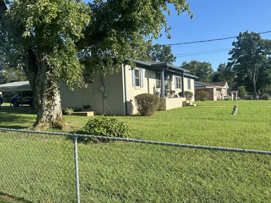 803 Miles Rd, Pulaski, TN 38478 - #3