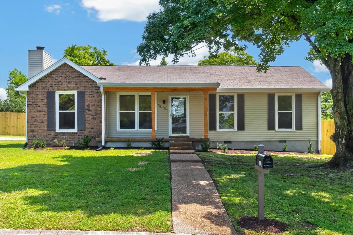 101 Pebble Creek Dr, Hendersonville, TN 37075 - #1