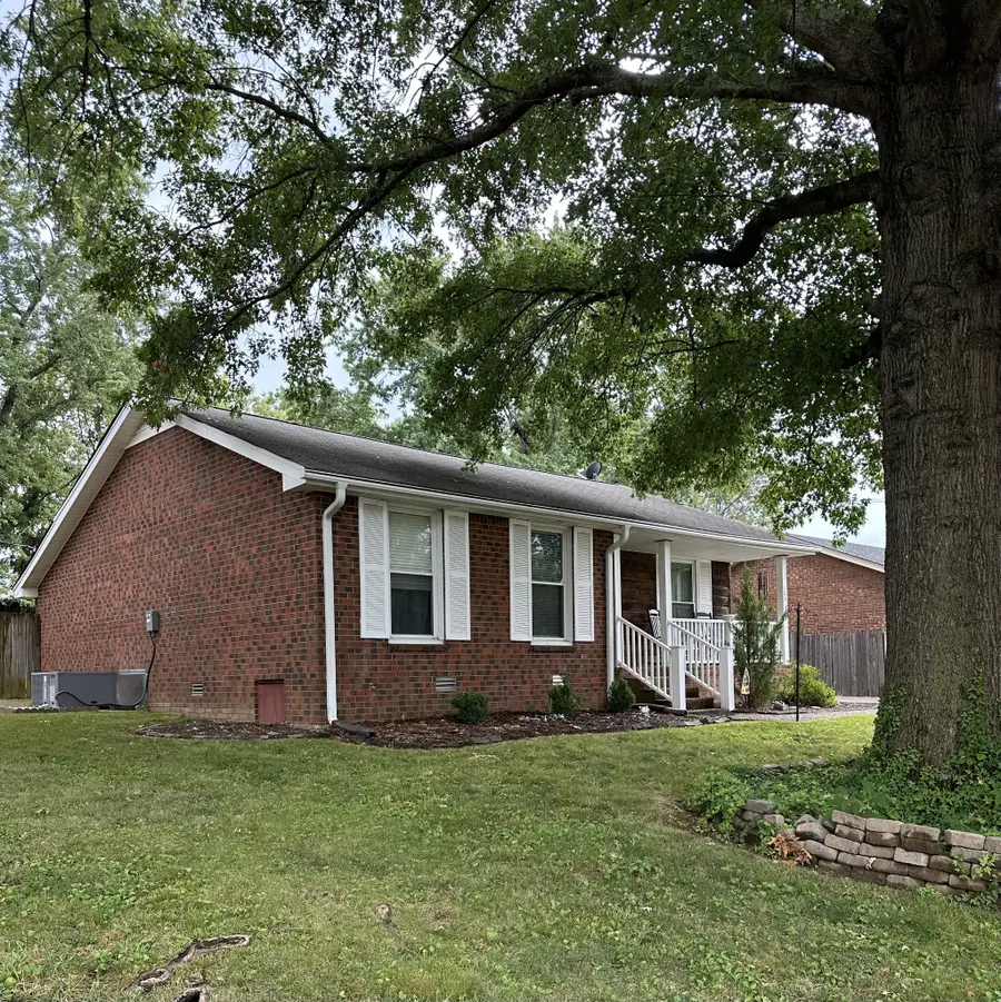 103 Glen Oak Ct W, Hendersonville, TN 37075 - #2