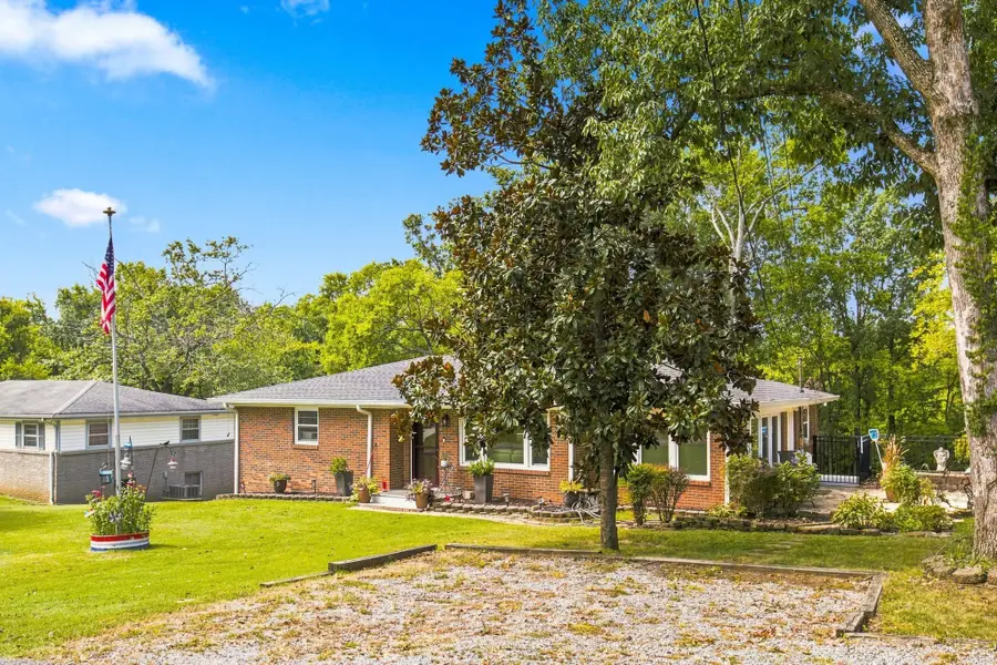 123 Forest Retreat Rd, Hendersonville, TN 37075 - #3