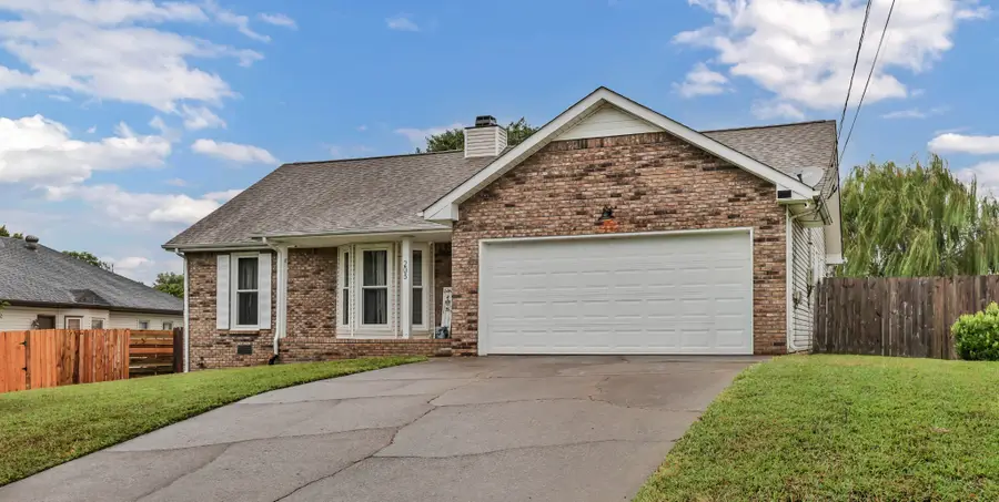 203 Parrot Dr, Clarksville, TN 37042 - #2