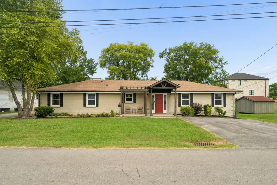 307 24th St, Old Hickory, TN 37138 - #2