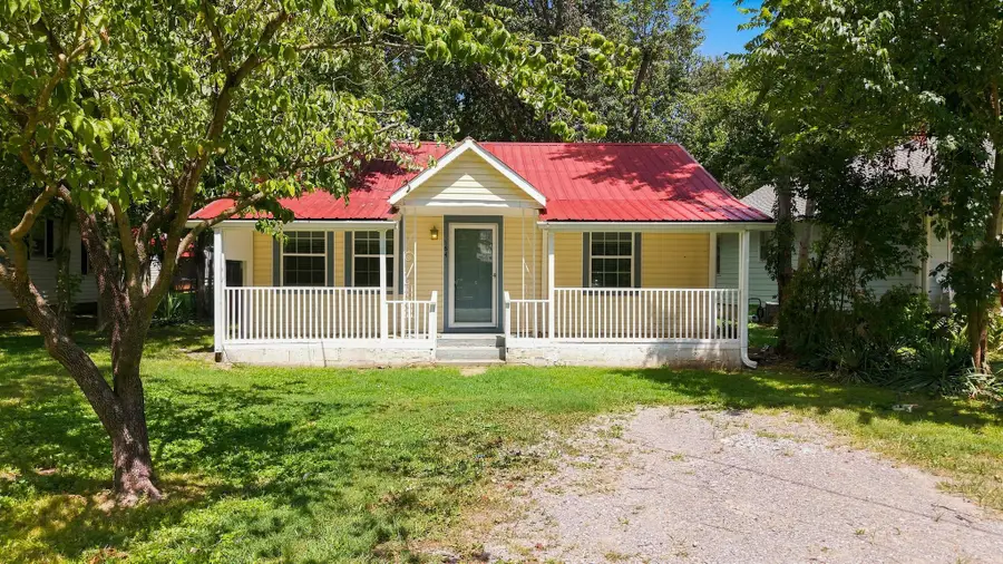 164 W Morningside Dr, Gallatin, TN 37066 - #2