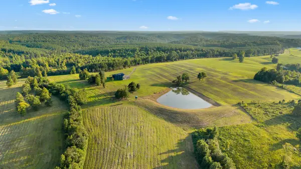 7200 Pinewood Rd, Nunnelly, TN 37137