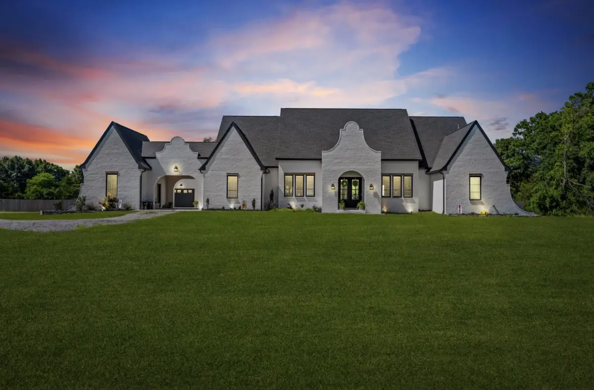 4035 Christiana Hoovers Gap Rd, Christiana, TN 37037 - #1