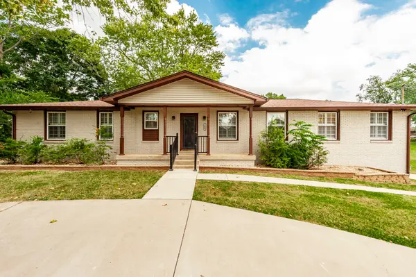 140 La Plaza Dr, Hendersonville, TN 37075
