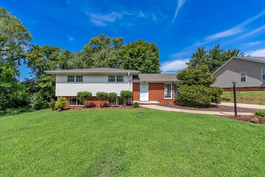 5717 Cherry St, Ooltewah, TN 37363 - #3