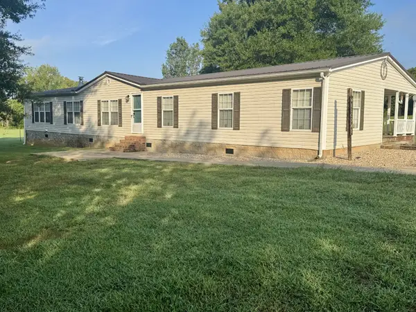 5242 Lunns Store Rd, Chapel Hill, TN 37034