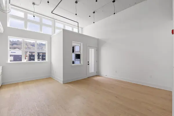1800 S Watkins Street #32, Chattanooga, TN 37404
