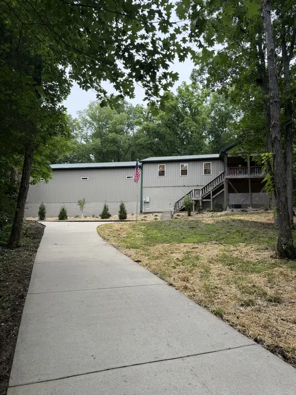 527 Hickory Ridge Rd, Gallatin, TN 37066