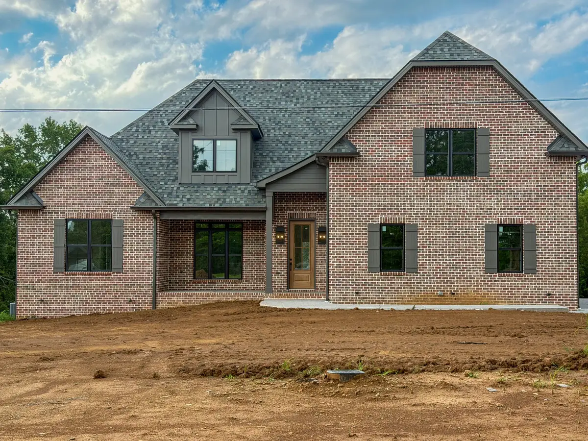 4930 Beasleys Bend Rd, Lebanon, TN 37087 - #1