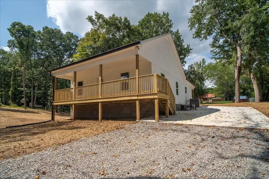 290 Devin Dr, Lawrenceburg, TN 38464 - #3