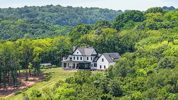3190 Dodson Gap Rd, Culleoka, TN 38451
