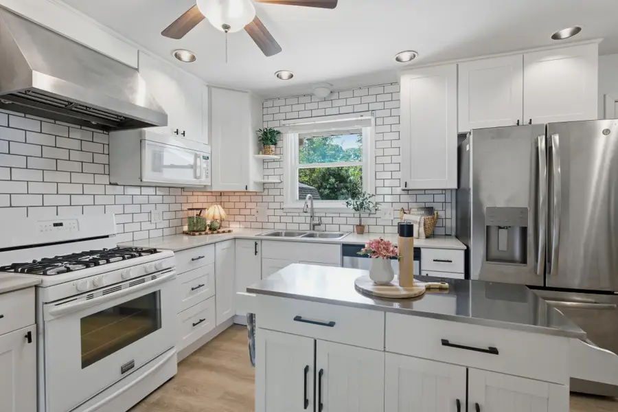 5004 W Durrett Dr, Nashville, TN 37211 - #2