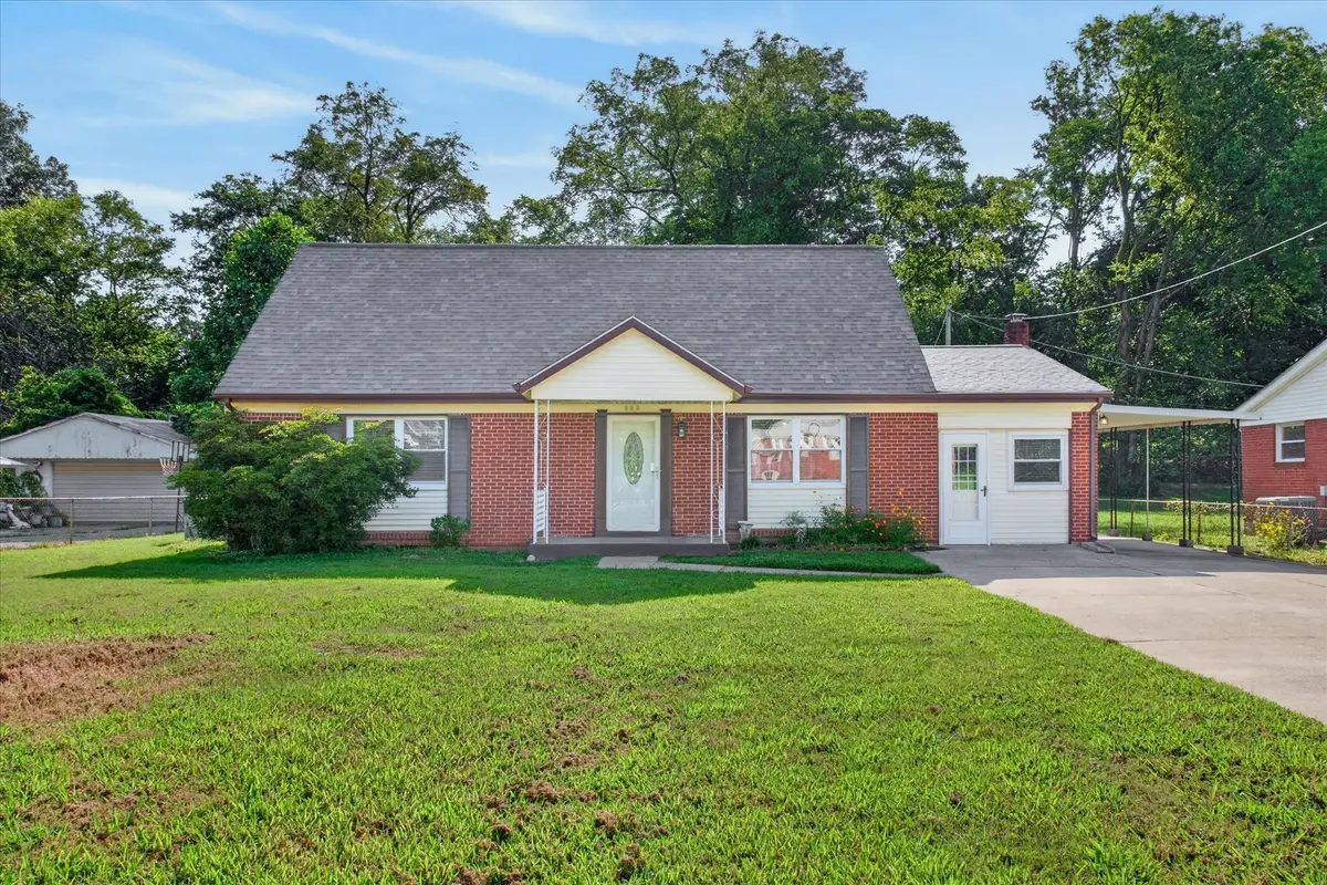 322 Plantation Dr, Clarksville, TN 37042 - #1