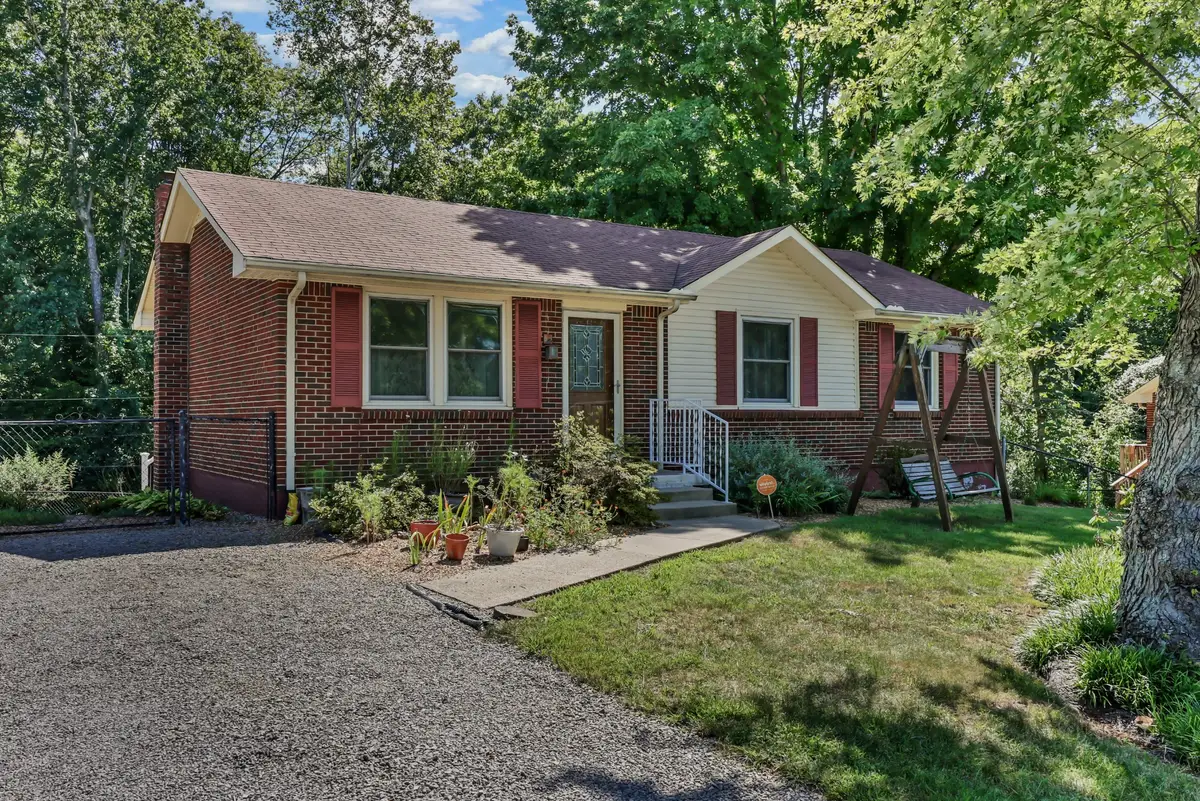 446 Oriole Cir, Clarksville, TN 37043 - #1