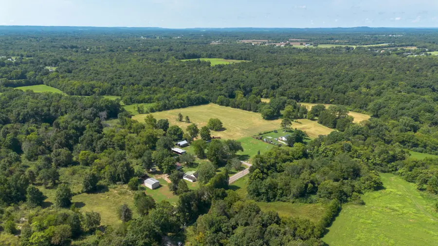 2395 Mount Lebanon Rd, Lewisburg, TN 37091 - #3