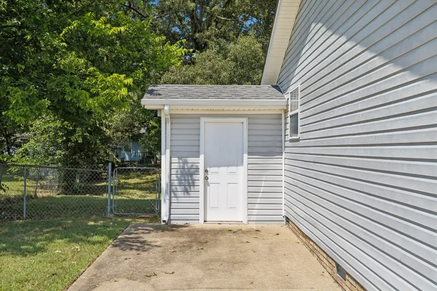 1030 Bush Ave, Oak Grove, KY 42262 - #3