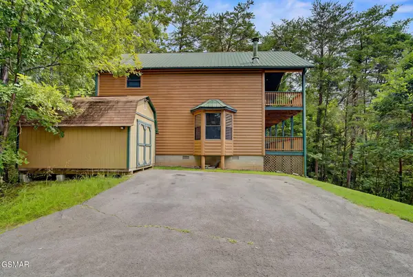2921 Barnes Drive, Sevierville, TN 37862
