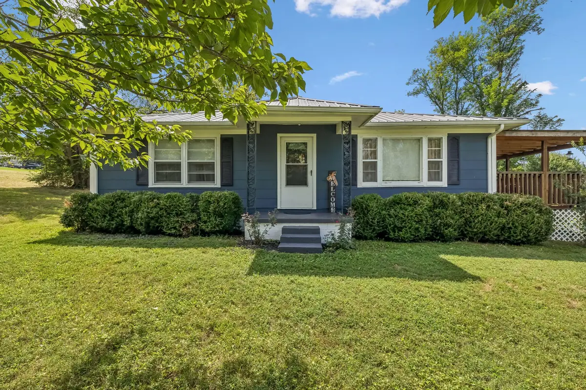 8315 Old Highway 52, Westmoreland, TN 37186 - #1