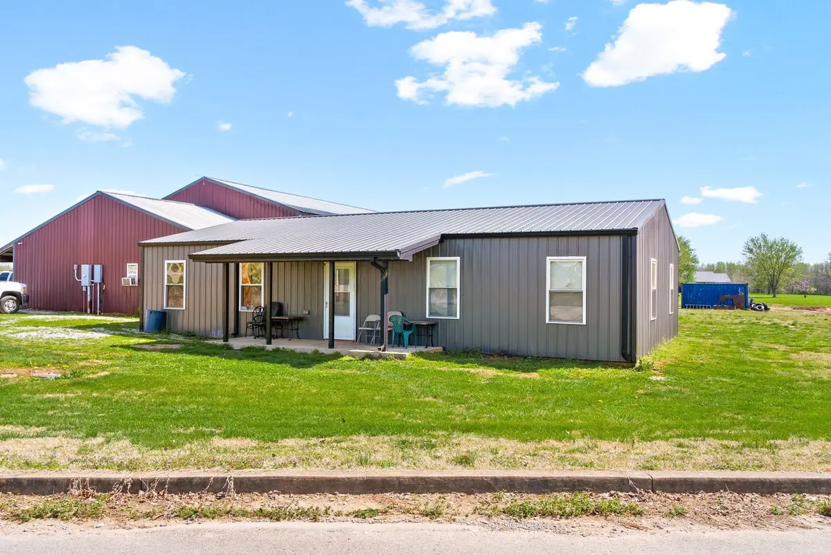 286 Tower St, Guthrie, KY 42234 - #1