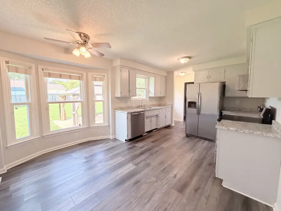 1227 Crystal Dr, Clarksville, TN 37042 - #3