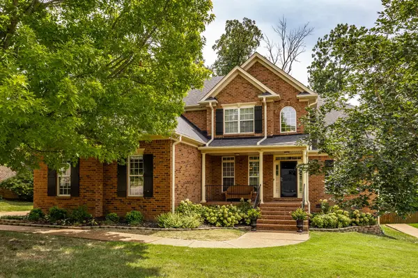 1074 Mansker Farm Blvd, Hendersonville, TN 37075