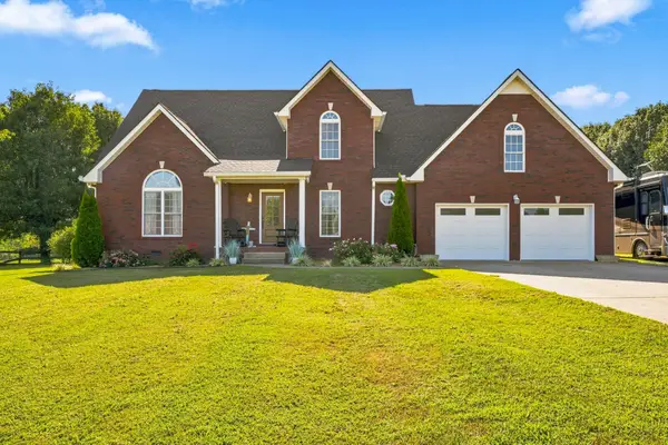 2053 Hickory Dr, Springfield, TN 37172