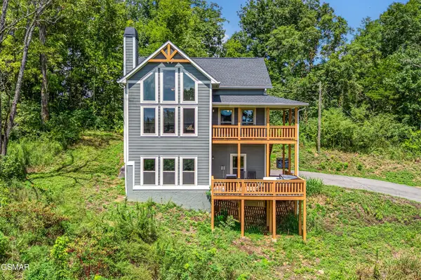 2123 Megan Ridge Drive, Sevierville, TN 37876