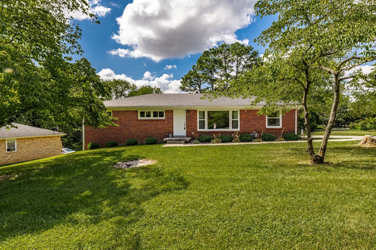 503 N Pawnee Dr, Springfield, TN 37172 - #1