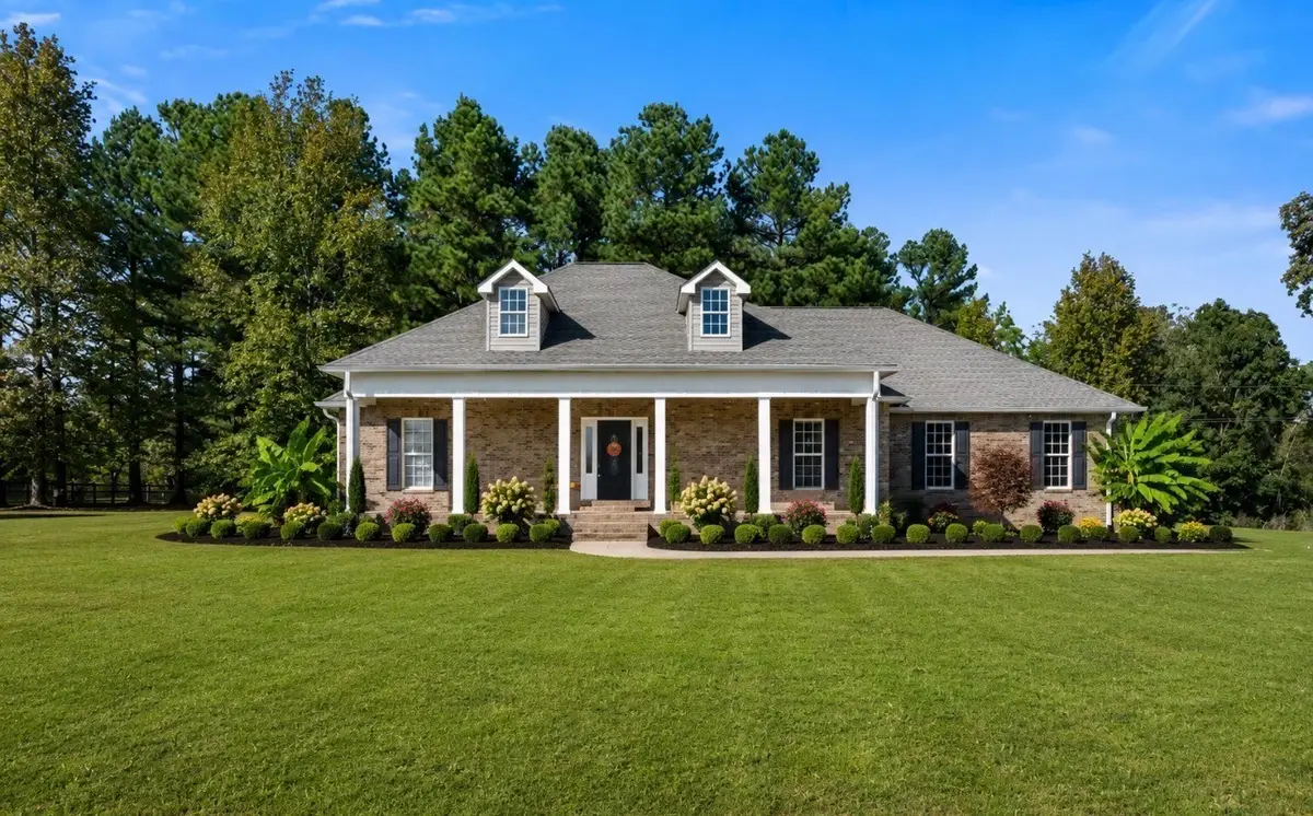 2044 Old Blacktop Road, Mc Ewen, TN 37101 - #1