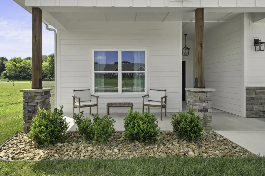 56 Deer Valley Cir, Winchester, TN 37398 - #2